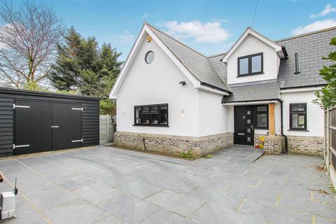 18 Cranham Road, Hornchurch, RM11 2AA