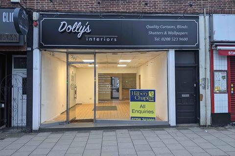Shop to rent - 69 Station Road, Chingford, London