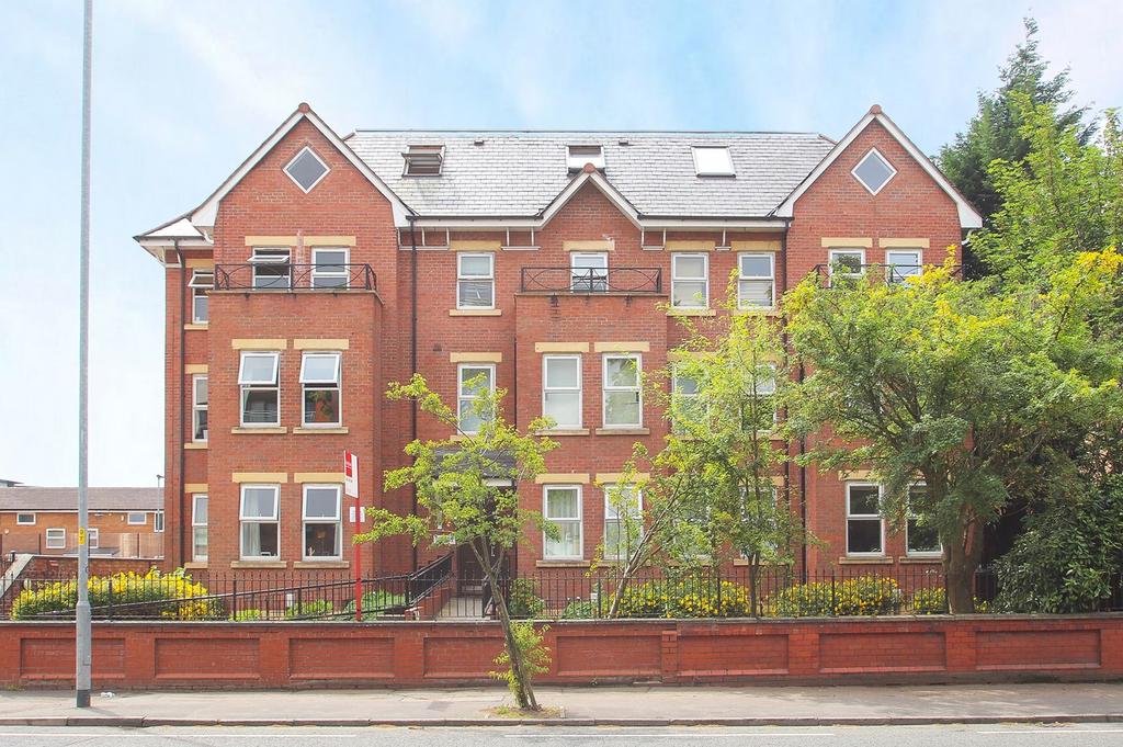 Wilbraham Road, Fallowfield, Manchester, M14 2 bed apartment to rent