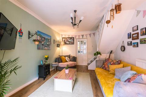 38 Beckside, Beverley, HU17 0PD