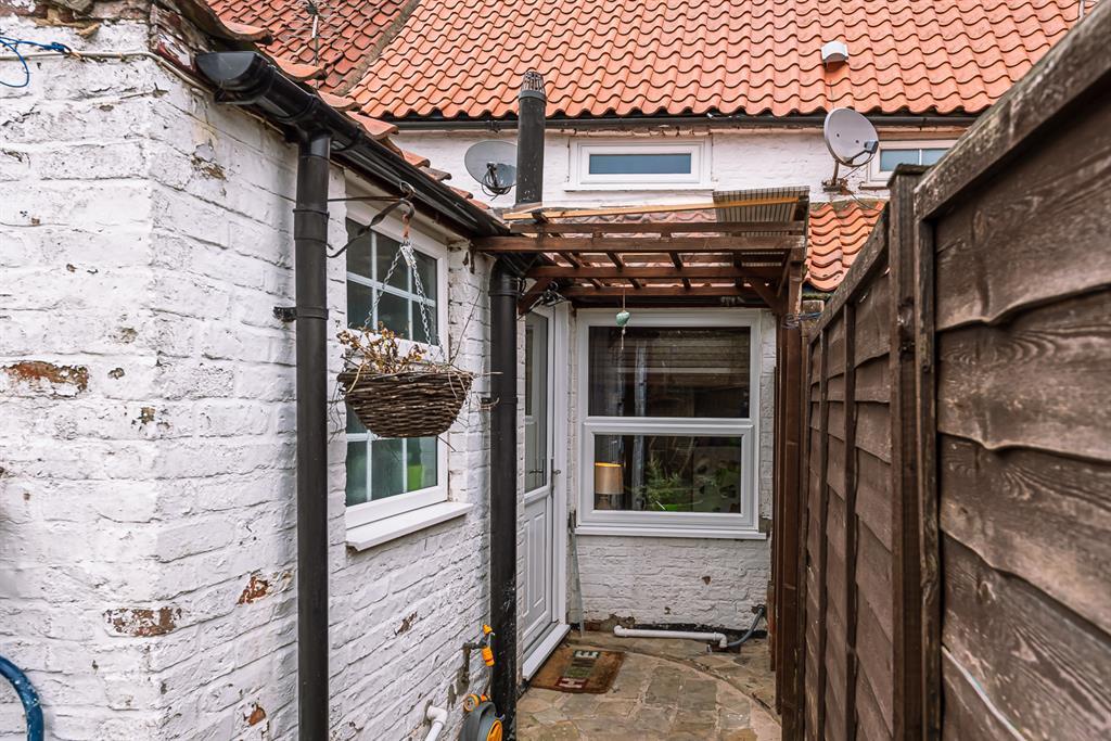 Rear garden alt
