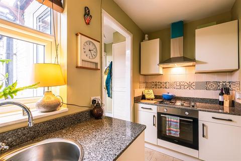 38 Beckside, Beverley, HU17 0PD
