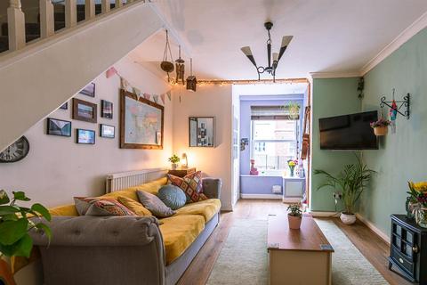 38 Beckside, Beverley, HU17 0PD