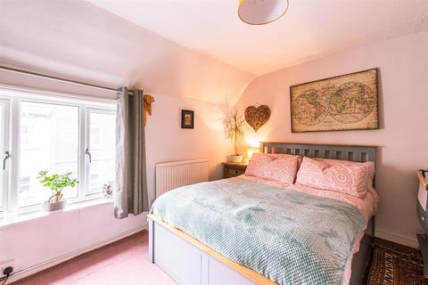 38 Beckside, Beverley, HU17 0PD
