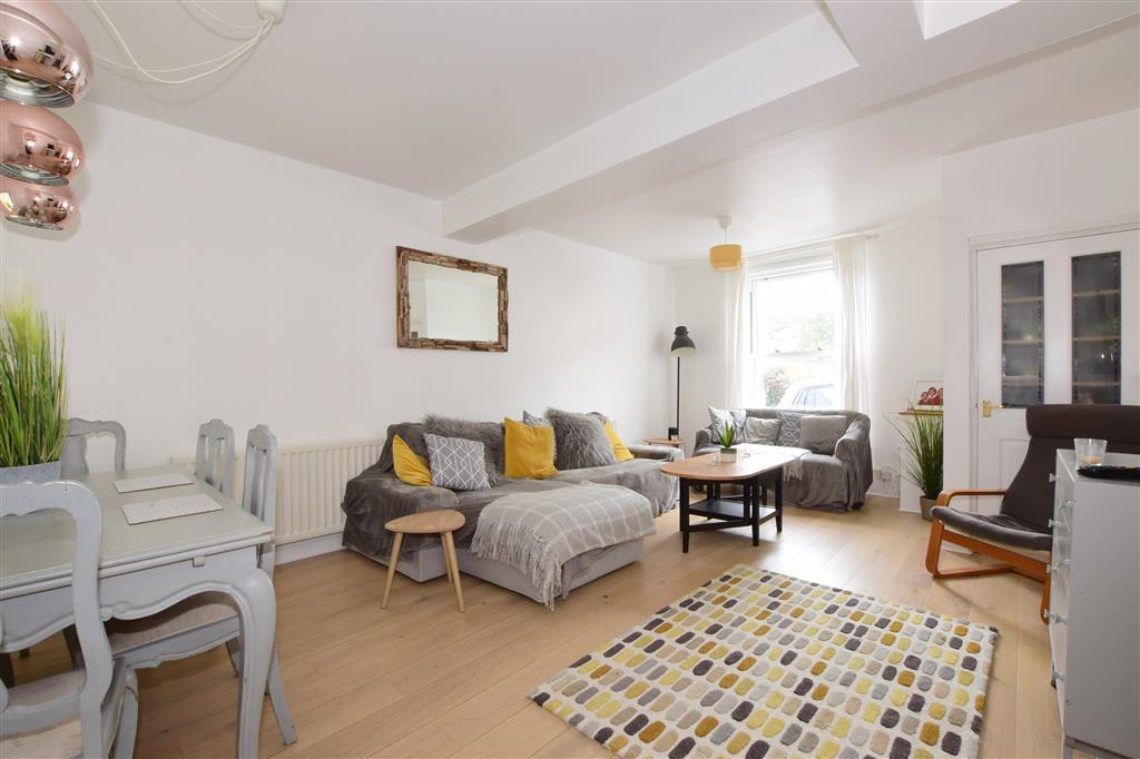 Collingwood Road, Southsea, Hampshire 4 bed end of terrace house £340,000