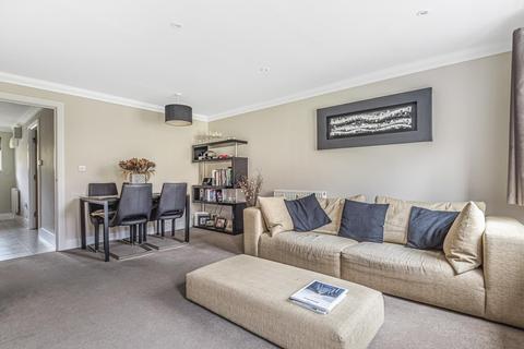 47 Soprano Way, Esher, KT10 0DG