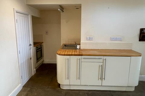 1 bedroom terraced house to rent, Denholme Road, Oxenhope, Keighley BD22