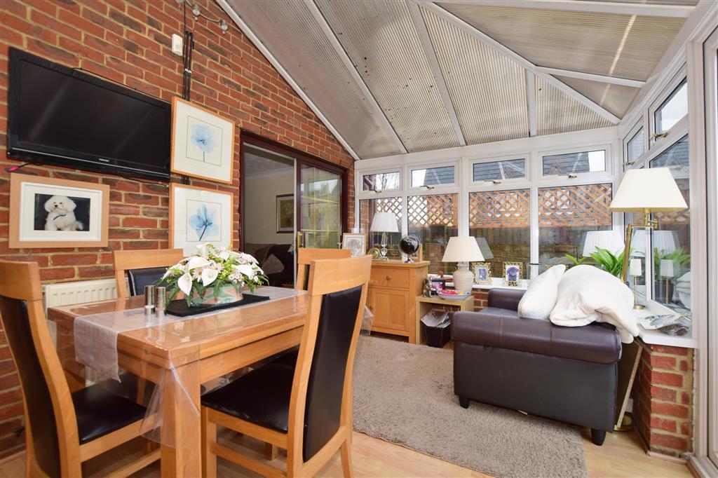 Primrose Lane, Shirley Oaks Village... 4 bed end of terrace house £