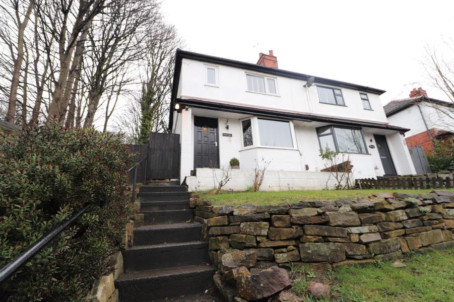 COAL HILL LANE, FARSLEY, PUDSEY, LS28... 3 bed semidetached house £