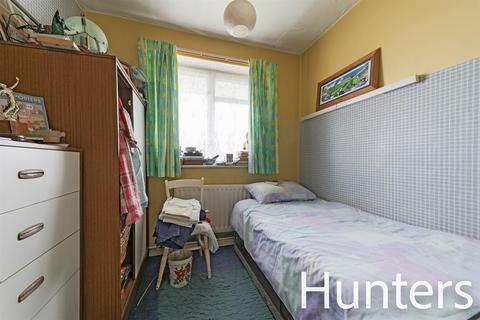 15 Fairmead Close, Hounslow, TW5 9JB