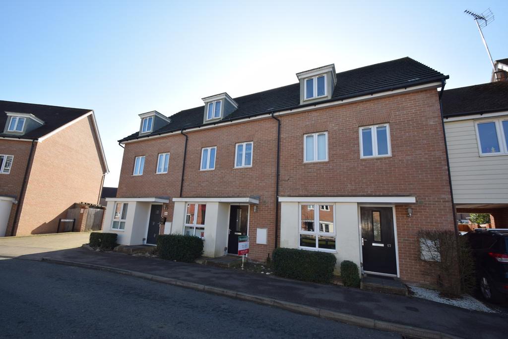 Purcell Road, Witham, Essex, CM8 4 bed townhouse £1,400 pcm (£323 pw)