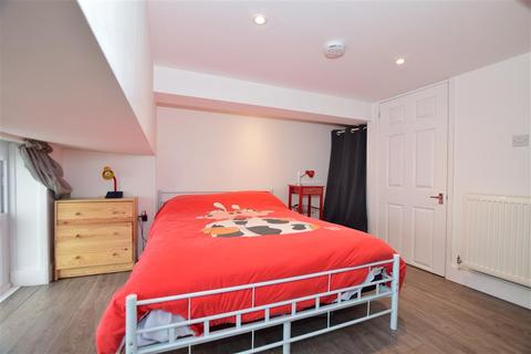 Flat 1, 20 - 22 Central Parade, Herne Bay, CT6 5HX