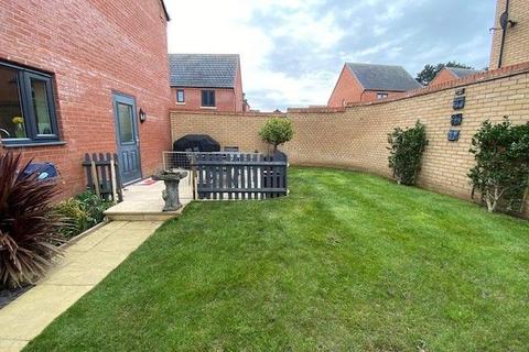 2 Austen Close, Northampton, NN5 4WF