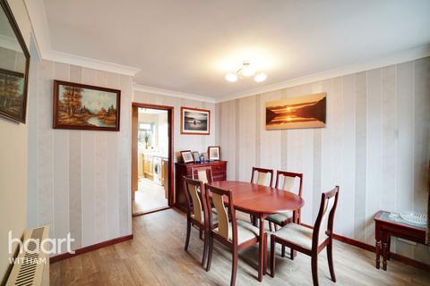 16 Abraham Drive, Silver End, Witham, CM8 3SP