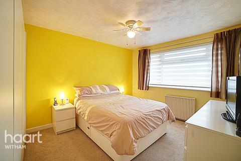 16 Abraham Drive, Silver End, Witham, CM8 3SP