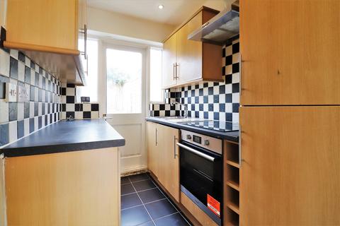 80 Canon Road, Bromley, BR1 2SP