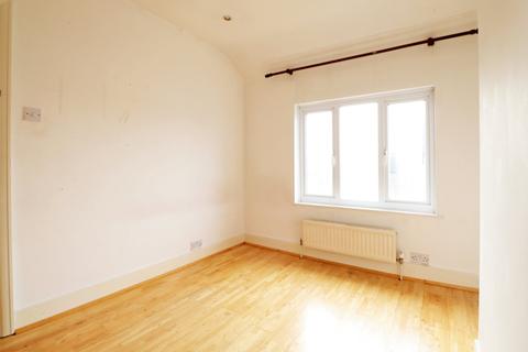 80 Canon Road, Bromley, BR1 2SP