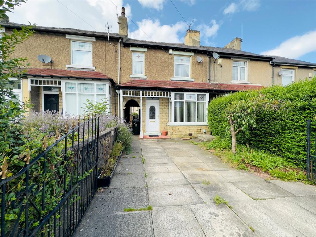 Briggs Place, Bradford, BD6 3 bed terraced house for sale £160,000