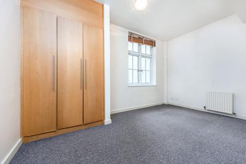 undefined, Flat 3, 23 West Tenter Street, London