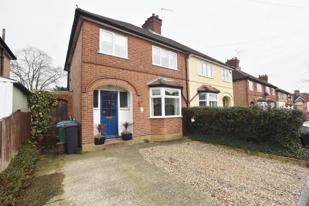 Bushey Mill Crescent, Watford, WD24 3 bed semidetached house £500,000