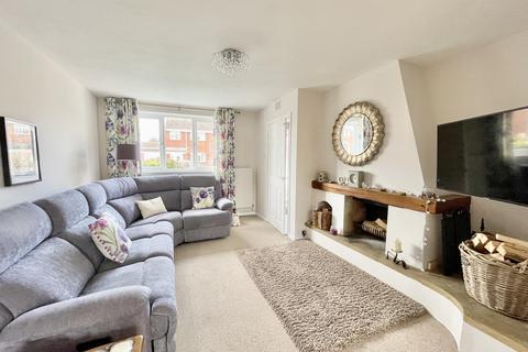 8 Lancaster Close, Wellesbourne, Warwick, CV35 9JF