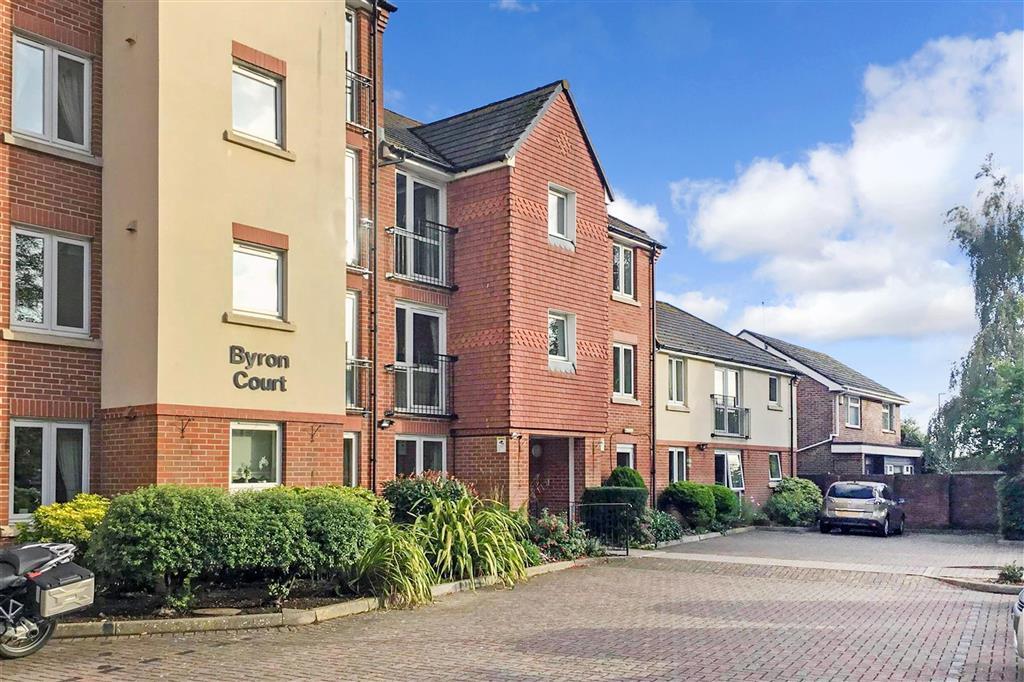 Stockbridge Road, Chichester, West Sussex 1 bed flat £94,950