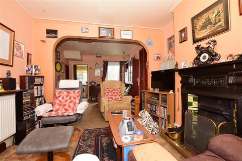 3 Balfour Road, Dover, CT16 2NQ