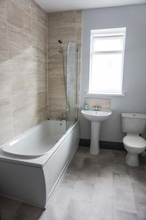 undefined, Room 3, 188 Grimsby Road