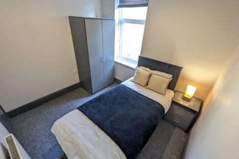 undefined, Room 3, 188 Grimsby Road
