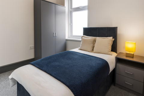 undefined, Room 3, 188 Grimsby Road