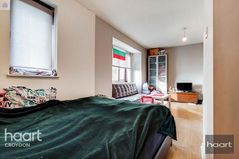 39 Ludford Close, Croydon, CR0 4BY