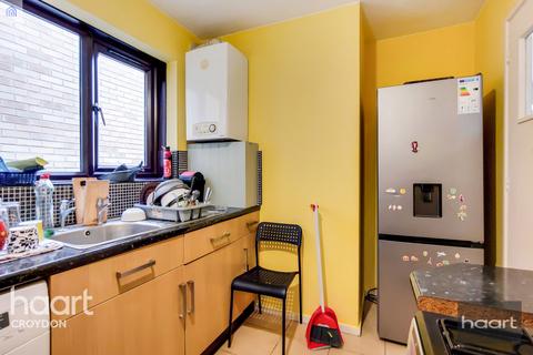 39 Ludford Close, Croydon, CR0 4BY