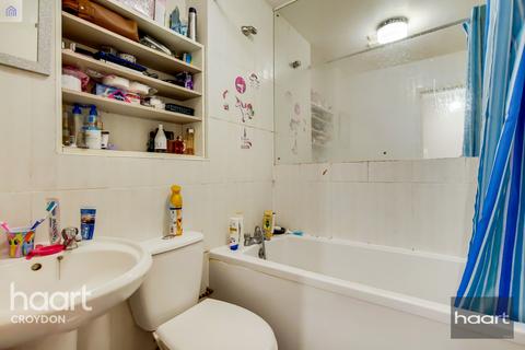 39 Ludford Close, Croydon, CR0 4BY