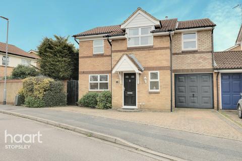 13 Brierley Close, Luton, LU2 8TP