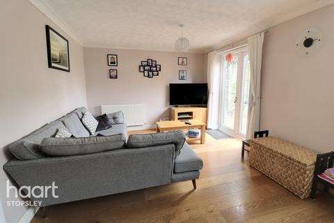 13 Brierley Close, Luton, LU2 8TP