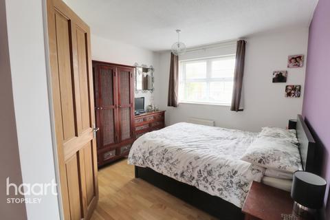 13 Brierley Close, Luton, LU2 8TP