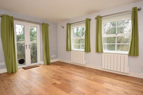 23 Vineys Yard, Bruton, BA10 0EU