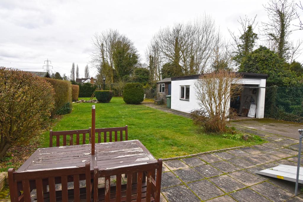 Old Nazeing Road, Broxbourne, Broxbourne EN10 3 bed detached house £