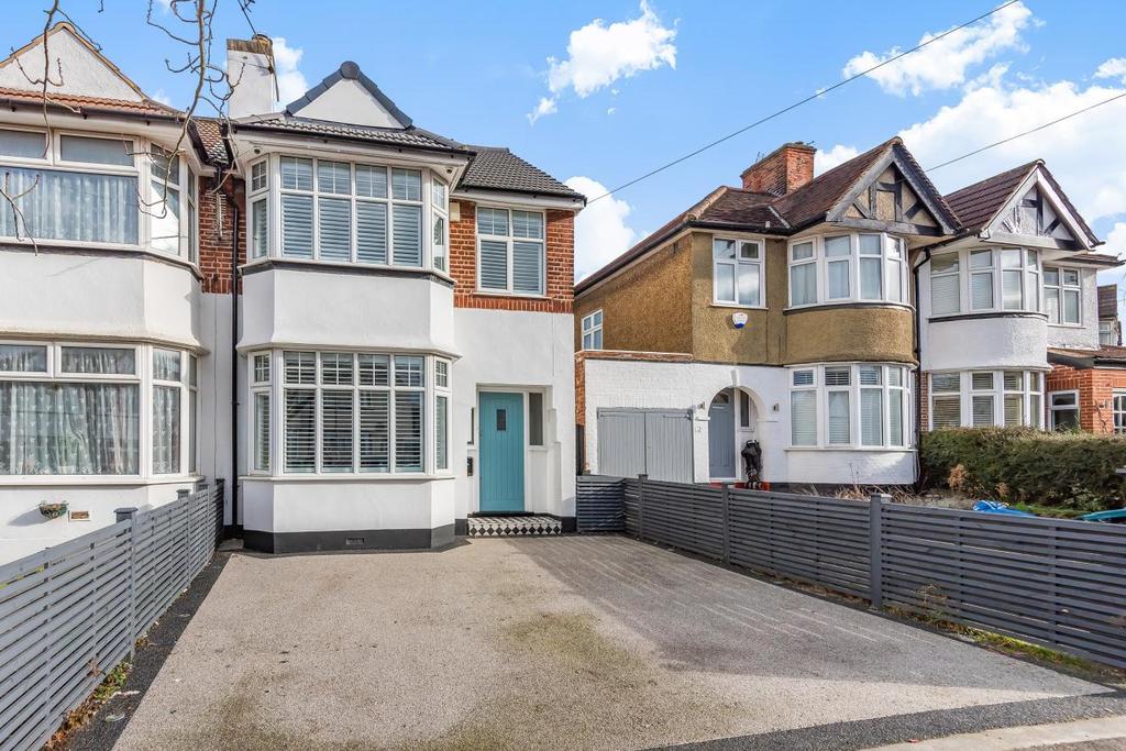Holmdale Road, Chislehurst 3 bed end of terrace house £680,000