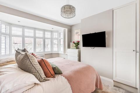 16 Holmdale Road, Chislehurst, BR7 6BZ