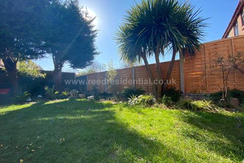 33 Collingwood Way, Shoeburyness, Southend-on-sea, SS3 8BT
