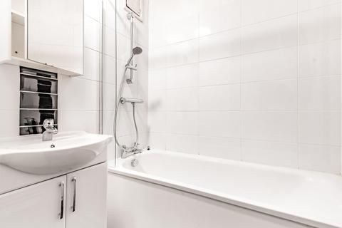 53 Deeside Road, London, SW17 0PH