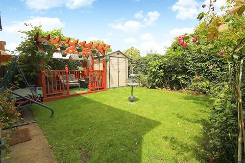 181 Bedfont Close, Feltham, TW14 8LQ