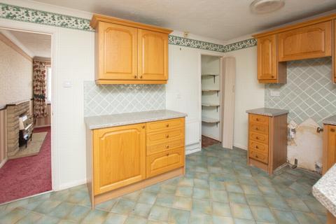 30 Pine Way, Folkestone, CT19 4QL