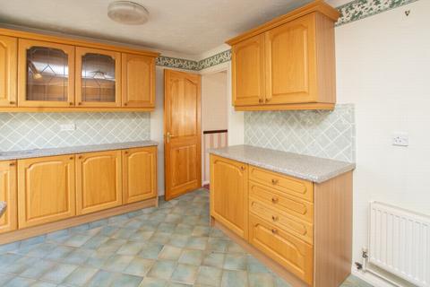 30 Pine Way, Folkestone, CT19 4QL