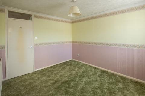 30 Pine Way, Folkestone, CT19 4QL