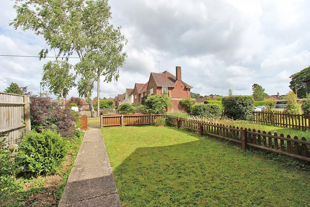 Auckland Avenue, Brockenhurst, SO42 3 bed terraced house £399,950