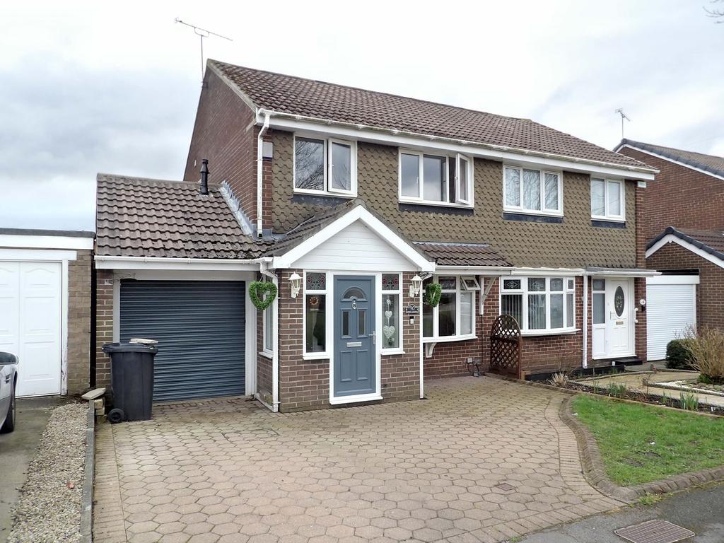 Sorrel Gardens, Holder House, South... 3 bed semidetached house £190,000