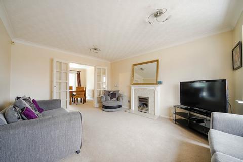 9 Cattlins Close, Cheshunt, Waltham Cross, EN7 5RD