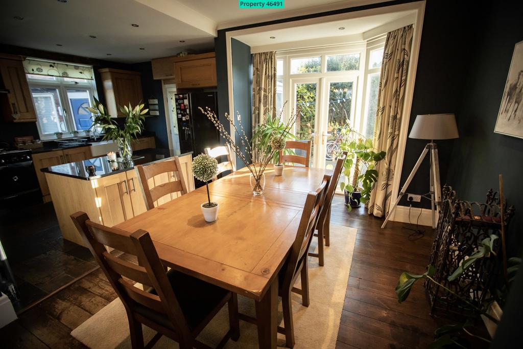 Dining Room with Fre